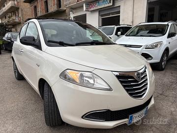 Lancia Ypsilon 0.9 TwinAir 85 CV 5 porte S&S Plati