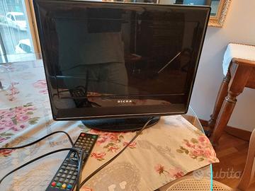 televisore lcd 15,6"