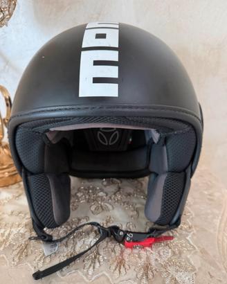 Casco momo design L