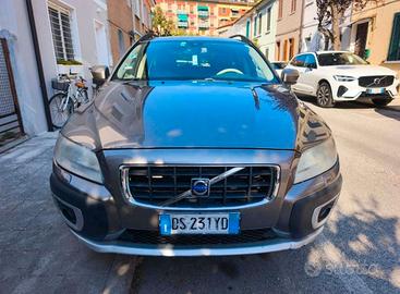 VOLVO XC70 D5 AWD SUMMUM GEARTRONNIC