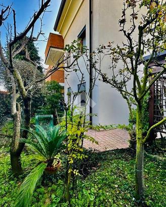 3 LOCALI A ABANO TERME