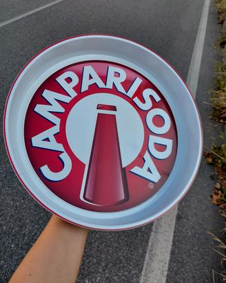due vassoio coca cola e  uno campari doda