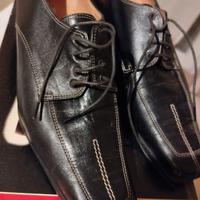 Scarpe donna. N 40. Nuove manello