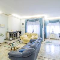 VILLA A SCHIERA A RIETI
