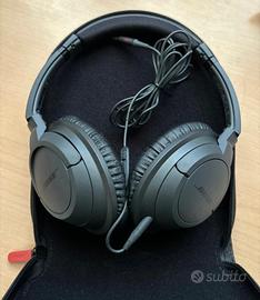 Bose cuffie NERE soundtrue on ear