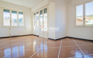 AMPIO 4 LOCALI LUMINOSO CON TERRAZZINO