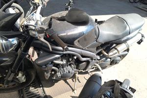 Triumph Speed Triple 1.050 per ricambi 