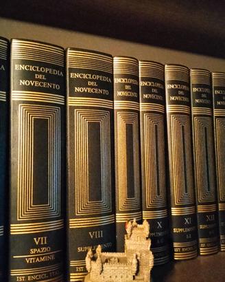 Enciclopedia del Novecento Treccani - 13 Volumi +
