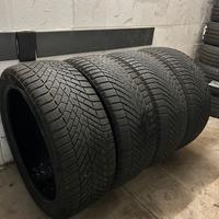 Gomme invernali 255/40/21