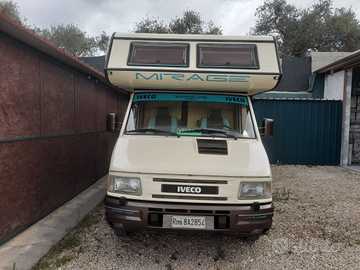 Camper Mirage gigante su Iveco 35/12