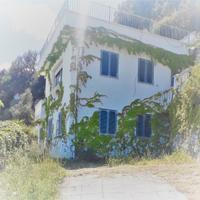 Villa con gistdino vicino al mare