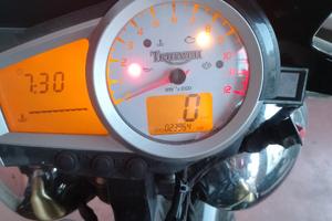 Triumph Speed Triple 1050 - 2005