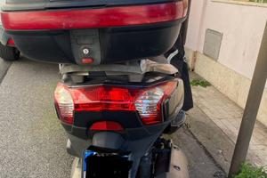 Scooter kymco downtown 300