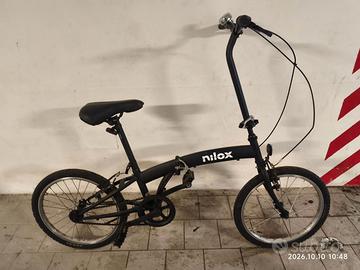 Bicicletta pieghevole Nilox X0 20 pollici nera