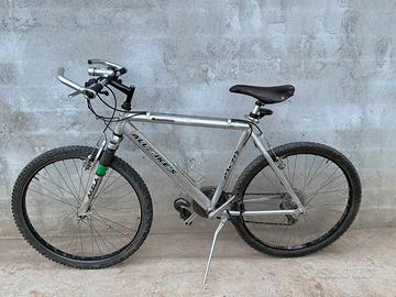 Bicicletta MTB 26 pollici