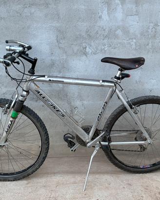 Bicicletta MTB 26 pollici