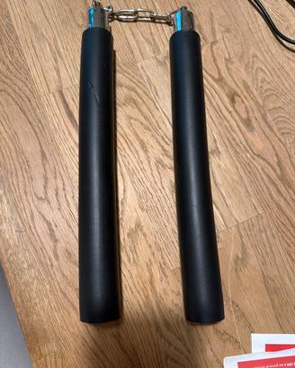 NUNCHAKU