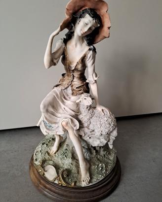 Statua Capodimonte Giuseppe Armani Donna e agnello