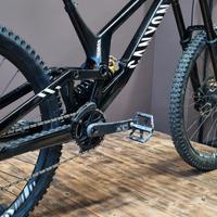 CANYON SENDER CFR BLACK