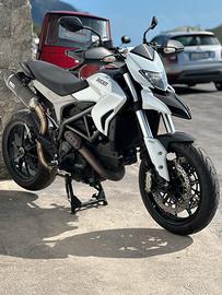 Ducati Hypermotard 821