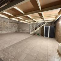 Box auto 66 mq con soppalco