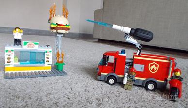 LEGO Creator 60214 Fiamme al Burger Bar Completo