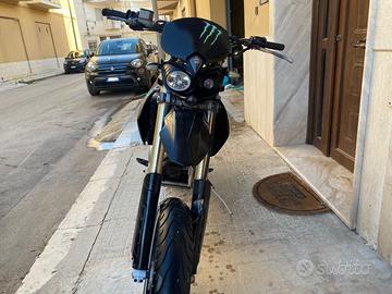 Honda HM CRM F125X - Motard 4t