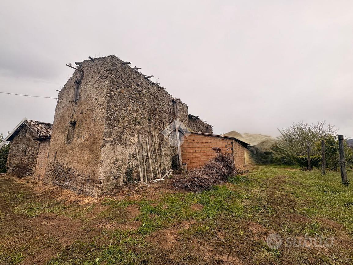 RUSTICO A LARIANO - Altro