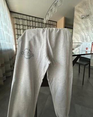 pantaloni della tuta