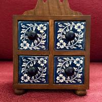 Cofanetto portagioie o portaspezie in legno