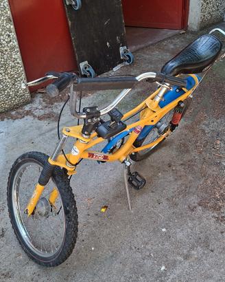 bicicletta  stile saltafoss
