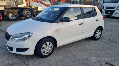 Skoda Fabia 1.2 benzina autocarro 4 posti - 2012