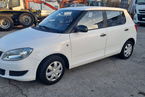 Skoda Fabia 1.2 benzina autocarro 4 posti - 2012