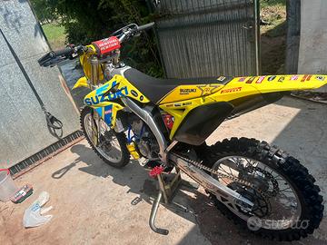 SUZUKI RMZ 250(4t anno 2014)