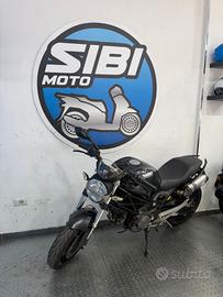 Ducati Monster 696