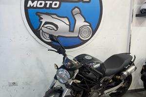 Ducati Monster 696