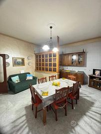 Appartamento di 150 m² con 5 locali a Sant'Anastas