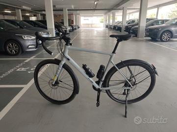 bici Gravel cube Nuroad  XL prezzo trattabile 