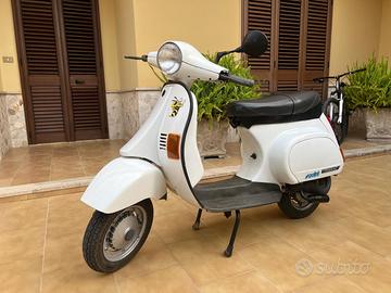 Vespa V50. (105 cc.)