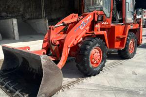 Terna pala gommata escavatore komatsu fai