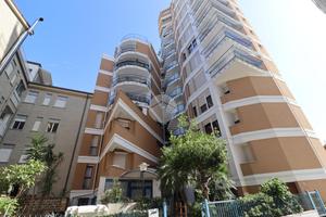 3 LOCALI A GIULIANOVA