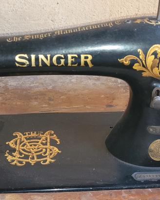 SINGER antica con supporto in ghisa