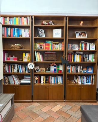 Libreria a tre moduli