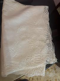 parure ricamata di fine pizzo cantù