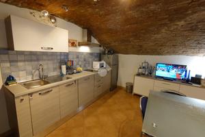 MONOLOCALE A BOLOGNA