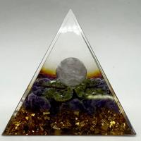 Piramide Orgonite Ametista Peridoto Quadrifoglio