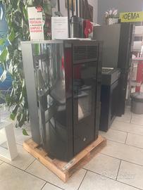 Termostufa  a pellet  con Prod. A C S.KW 21000