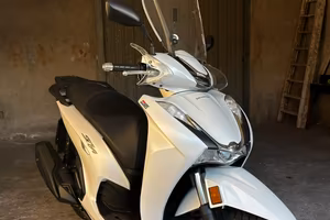 Honda SH 350 Bianco opaco