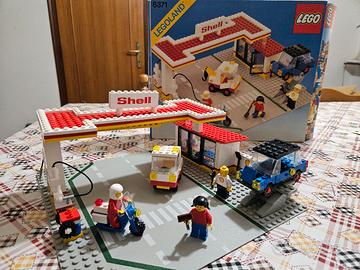 Lego , stazione di servizio.