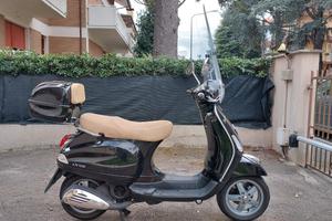 VESPA 125 LX 